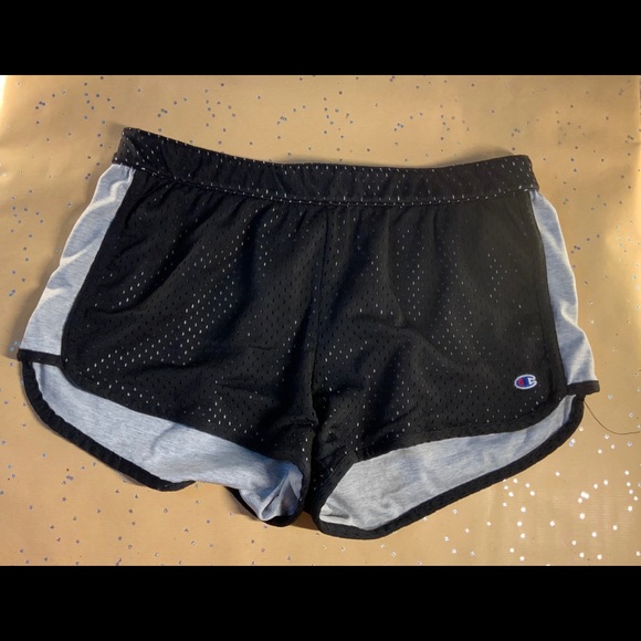 Champion Shorts - Picture 3 of 4
